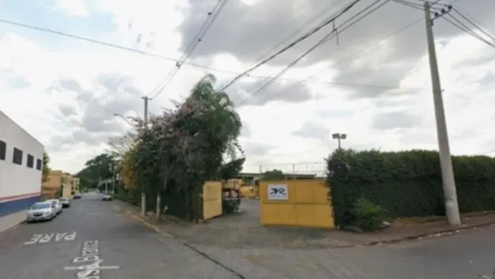 Leilão - Comercial - De R$6.000.000,00 Por R$3.000.000,00