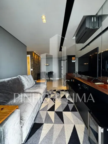 Alugue apartamento mobiliado no Umarizal em andar alto com vista para baía