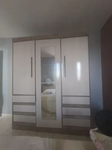 Guarda roupa
