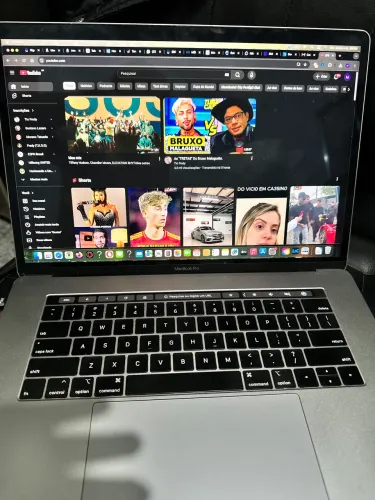 MacBook Pro i9 32GB RAM 512GB SSD Touch Bar (VENDA)