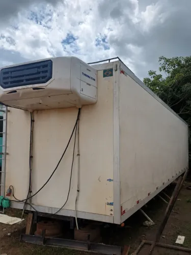 BAÚ FRIGORÍFICO COM APARELHO (BITRUCK)