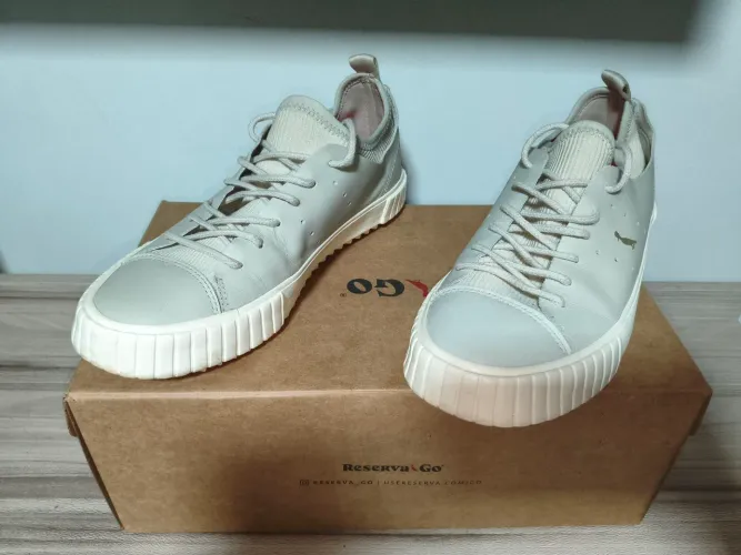 Tênis Reserva Astral OFF White tamanho 39