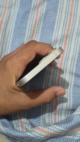 Vendo iPhone 13 estado de novo 