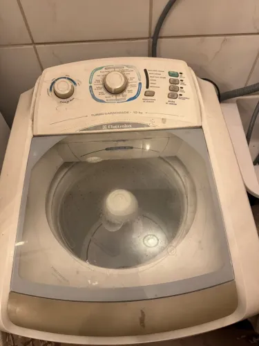 Maquina de lavar eletrolux 10kg COM DEFEITO