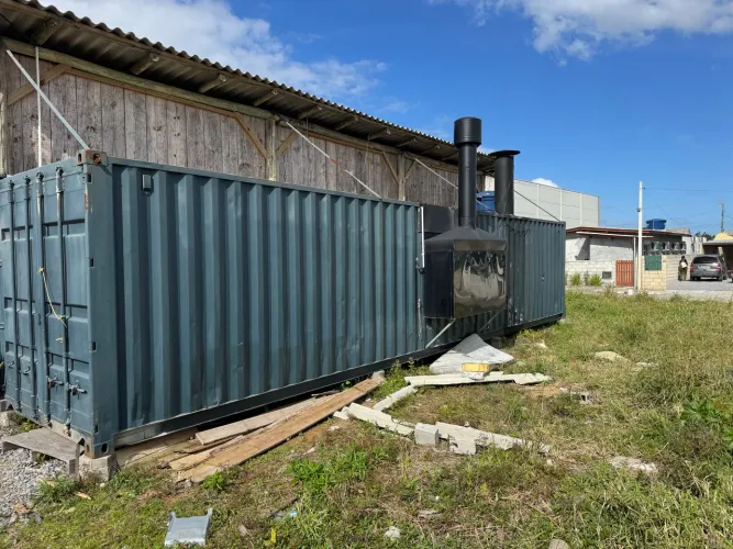 Vendo Container lanchonete todo equipado.