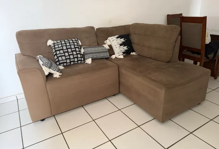 Sofá em L