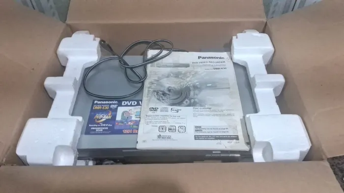  gravador de DVD Panasonic DMR-E30
