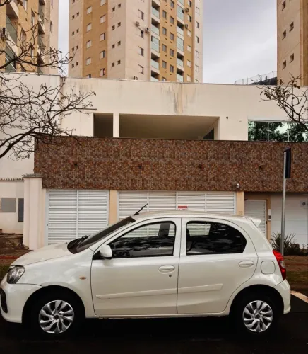 Toyota Etios X 1.3 Flex 16V 5P Mec. 2018