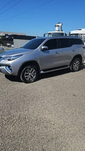 Toyota Hilux SW4 SRX 4X4 2.8 TDI 16V Dies. Aut. 2020