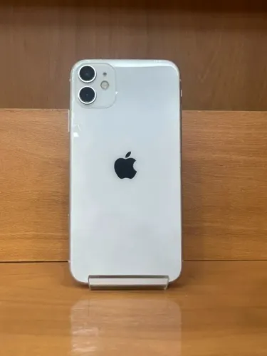 iPhone 11 - 128GB - Branco - Bateria Trocada 100% - Brindes: Carregador, Capa e Película