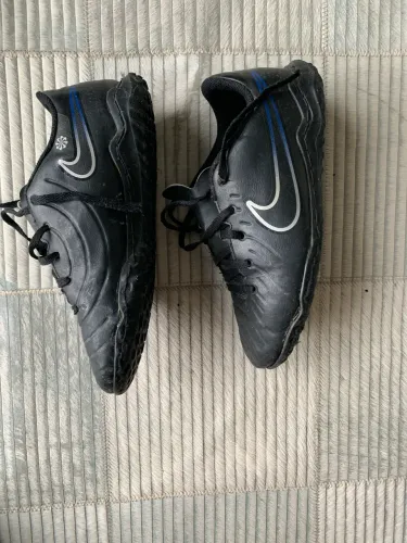 Chuteira Nike society
