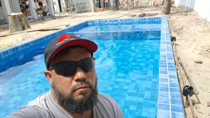 Piscina de alvenaria.