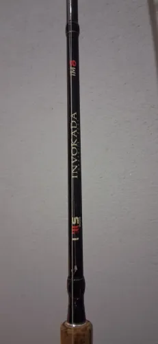 Vara de pesca lumis invokada + carretilha Redix 8 gb