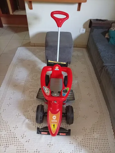 Carrinho Calesita Brinquedos F25 Vermelho Formula 1 Empurrador