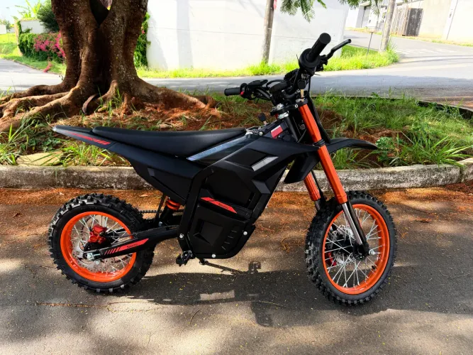 Moto elétrica de trilha 48V 1000W - Aguenta até 120 kg.