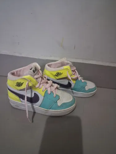 Tenis infantil
