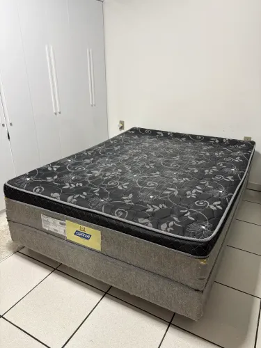 Cama box 