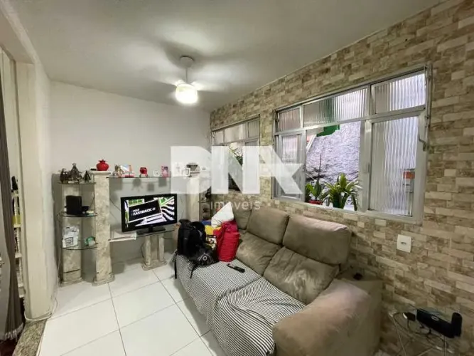 Casa de rua - Triplex / Residencial / Urca
