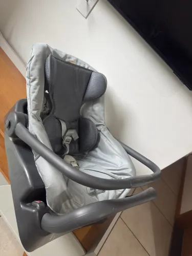 Bebê conforto burigotto
