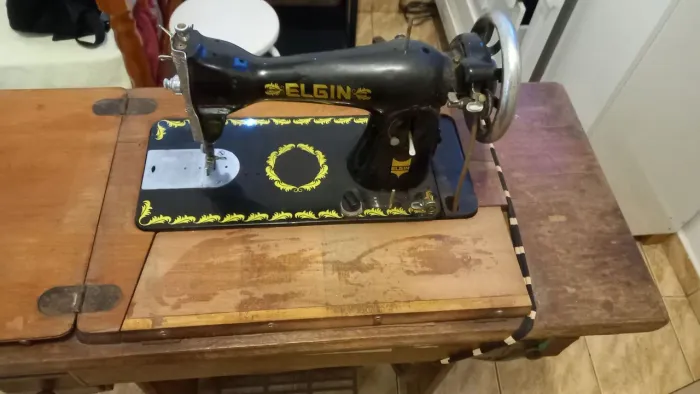 Elgin Máquina de Costura