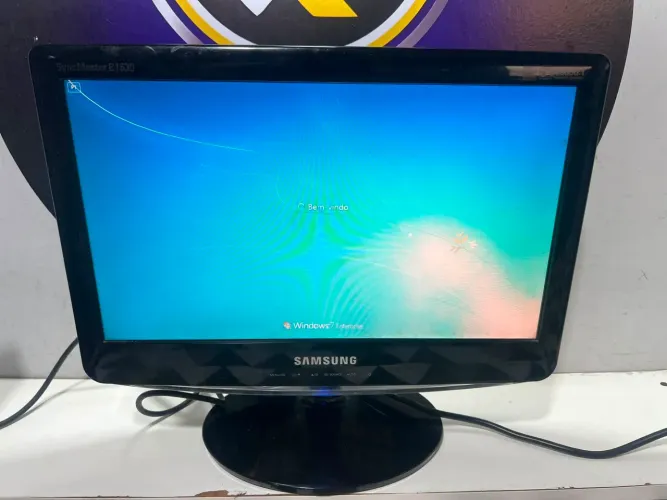 Vendo Monitor Samsung 16 POL pra PC e CFTV