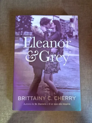 Livro Eleanor e Grey