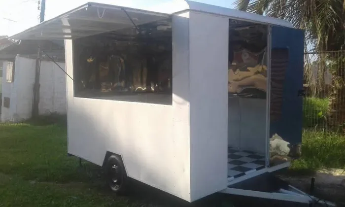 Estrutura para trailer de lanches 300x200 reforçado padrão de fábrica