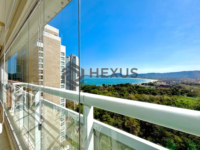 Apartamento com varanda gourmet vista mar e lazer na região da Praia do Tortuga na Enseada