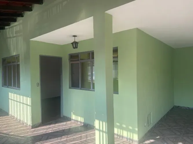 Excelente casa de Frente com 3 quartos na QNM 17 da Sul