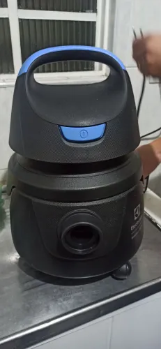 Aspirador de Pó e Água Electrolux Hidrolux (AWD01) 1400W 127V - Novo na Caixa (Sem Uso)