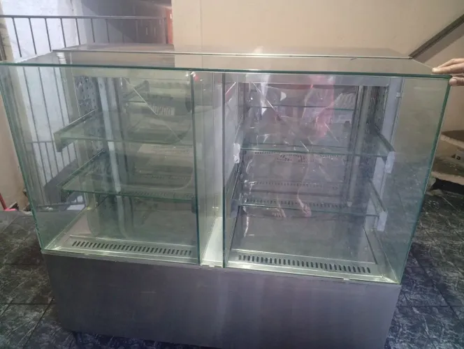 Freezer expositor