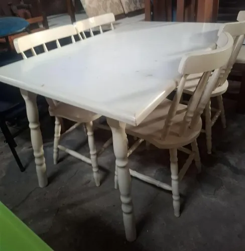 Conjunto de Mesa de madeira