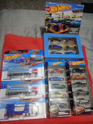 lote de carrinhos hotwheels