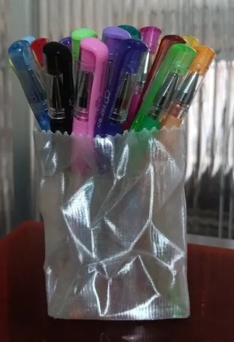 Kit porta treco + 24 canetas em gel