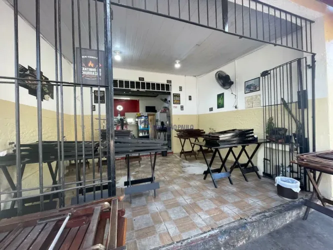 Imóvel comercial à venda , com lojas e 5 casas para locação e 1 depósito, Jd São Luis
