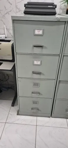 Arquivo de aço 4 gavetas