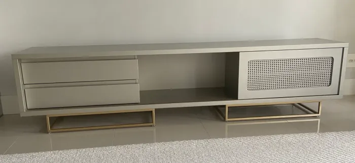 Rack moderno