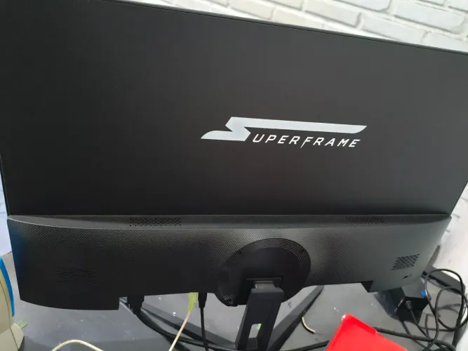 Monitor Gamer usado novo 