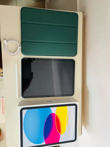 iPad 10ª Geração 64GB Azul - Estado de Novo!