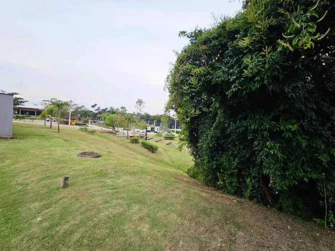 TERRENO À VENDA NO CONDOMÍNIO UNA EM ITU/SP | LOCALIZAÇÃO PRIVILEGIADA E FUNDO PARA ÁREA V