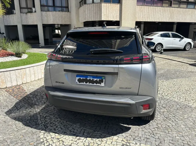 Peugeot 2008 Active 1.0 Turbo Flex 5P Aut. 2025