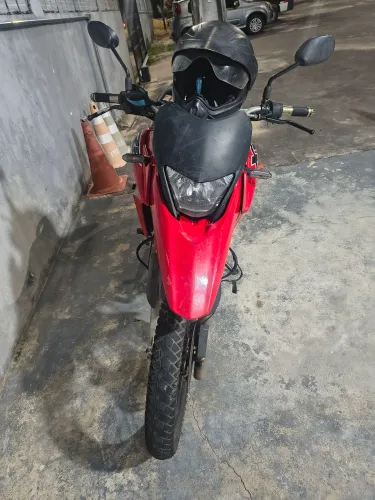 Vendo XRE bem conservad6