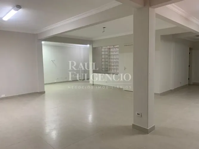 Sala térrea para locação no centro com 150m²