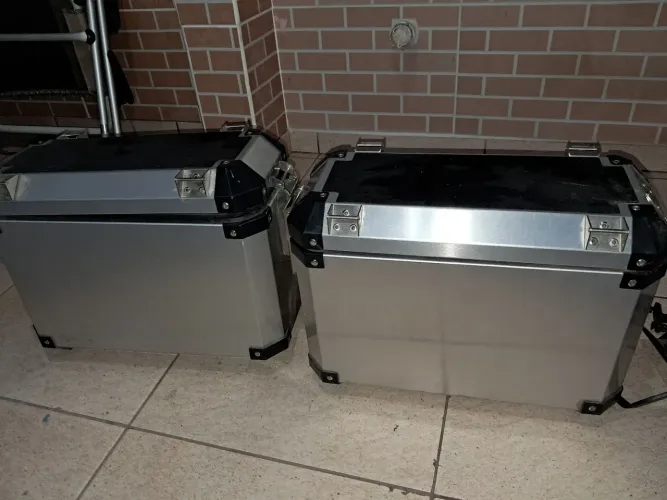 Baus laterais com suporte para gs1200 ou 1250