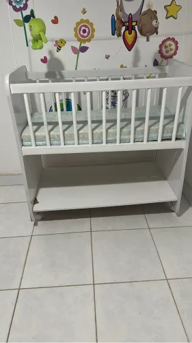 Berço com colchão para recém nascido