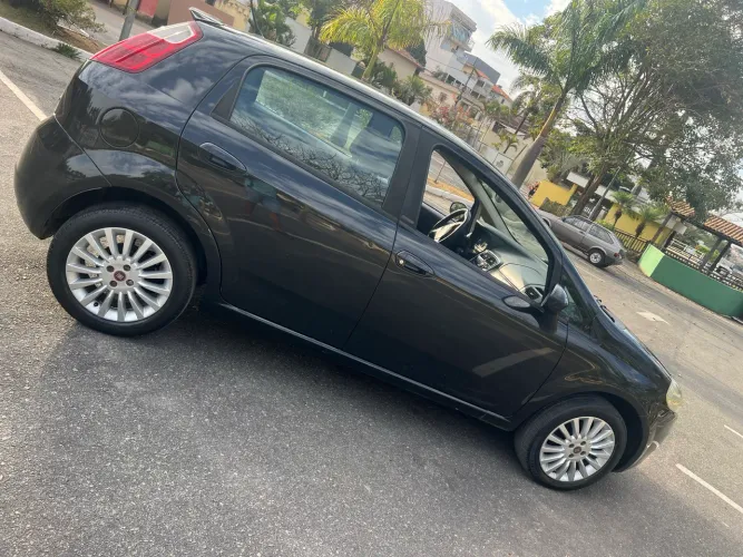 Fiat Punto ELX 1.4 Fire Flex 8V 5P 2010