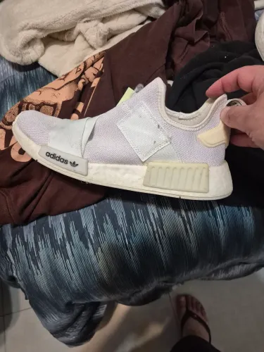 Adidas NMD R1 branco