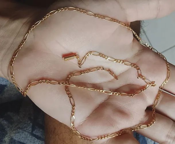 Colar foleado a ouro 18k e umidificador