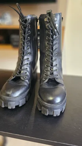 Bota coturno tratorada valentina kister preta 38