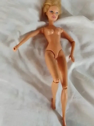 Boneca Barbie da Mattel 2007 articulada